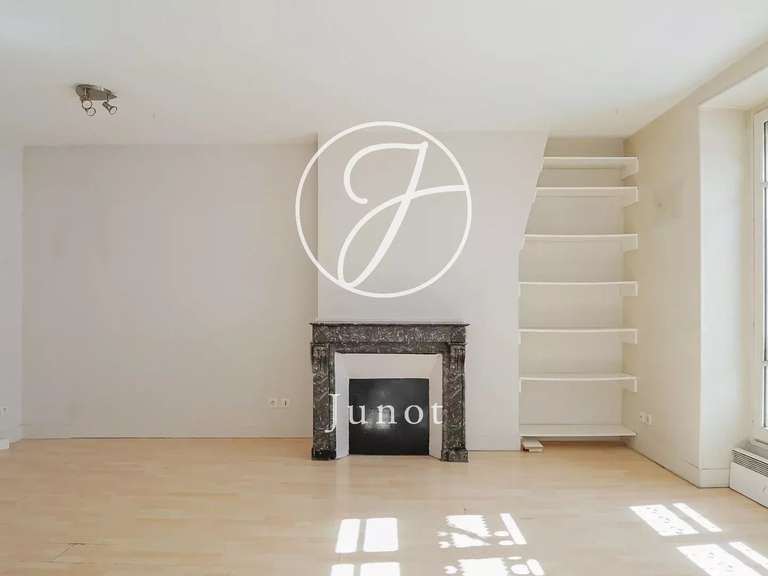 Appartement Paris 11e - 4 chambres - 103m²