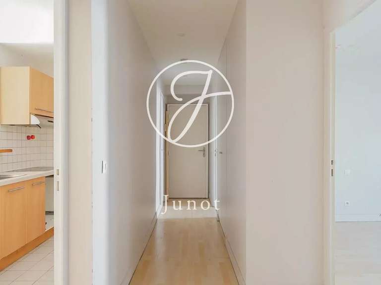 Appartement Paris 11e - 4 chambres - 103m²