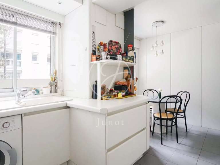 Appartement Paris 11e - 3 chambres - 150m²