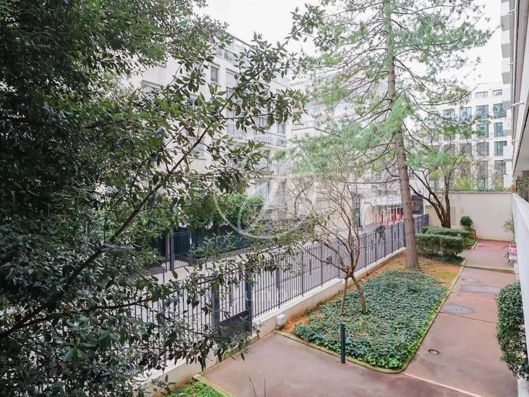 Appartement Paris 11e - 3 chambres - 150m²