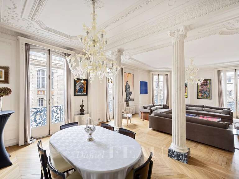 Appartement Paris 11e - 4 chambres - 227m²