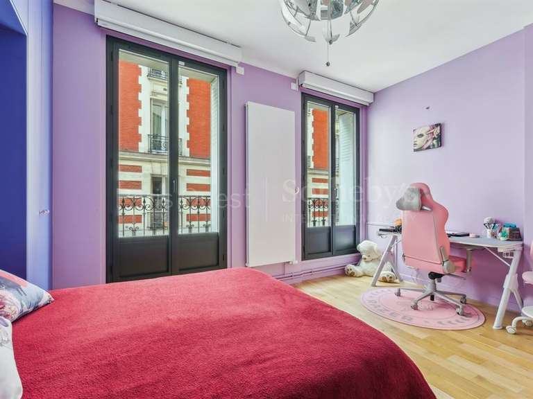 Appartement Paris 11e - 3 chambres - 211m²