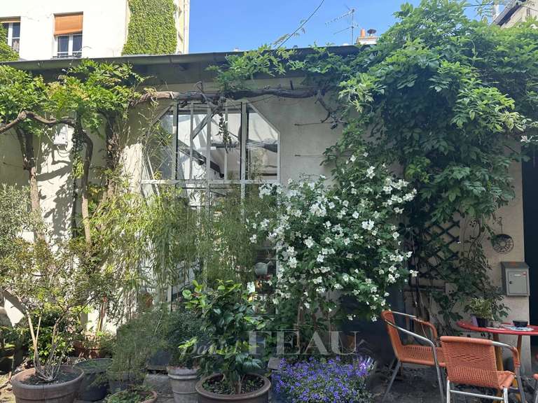 Apartment Paris 11e - 1 bedroom - 103m²