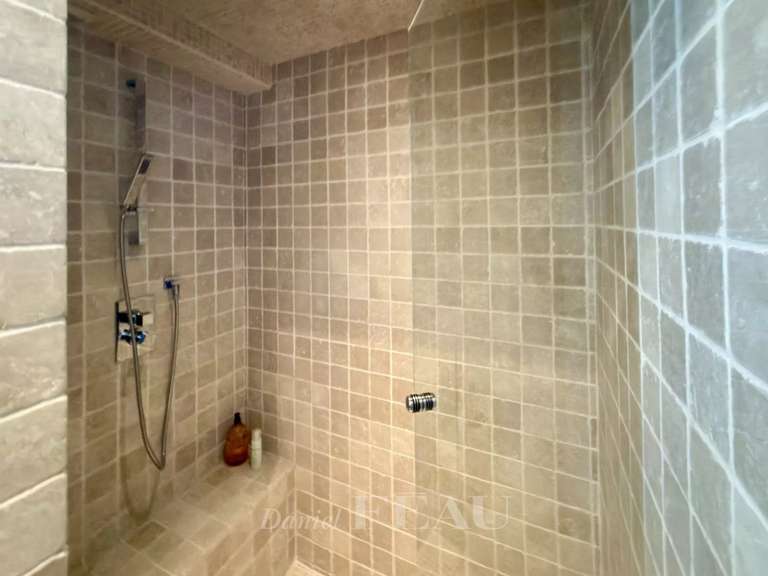 Apartment Paris 11e - 1 bedroom - 103m²