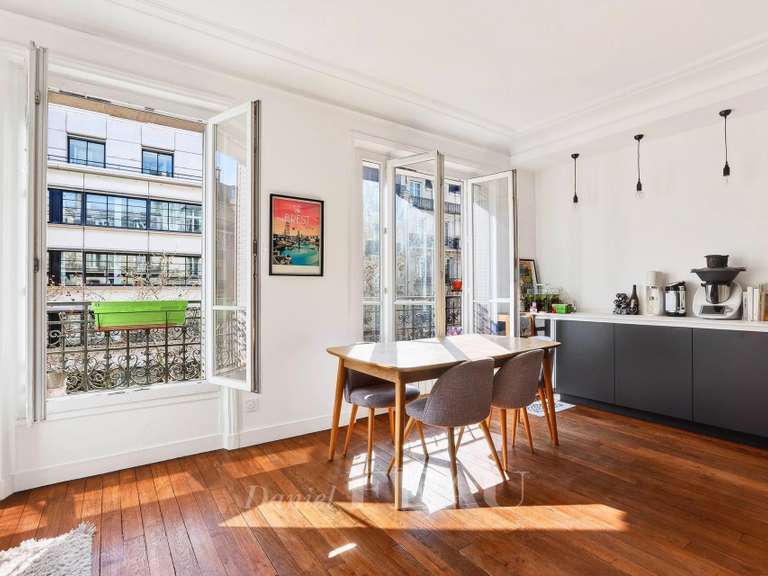 Appartement Paris 11e - 3 chambres - 80m²