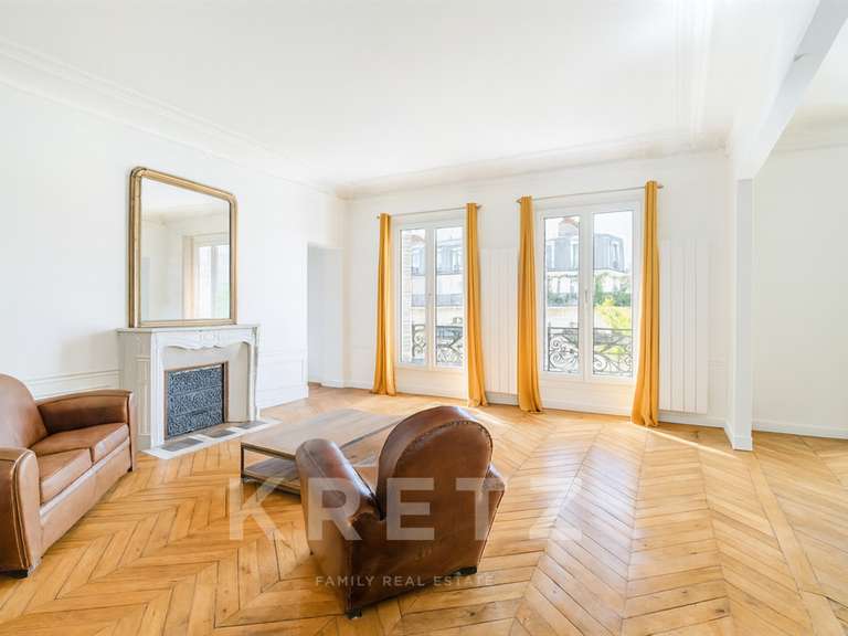 Appartement Paris 11e - 3 chambres - 120m²