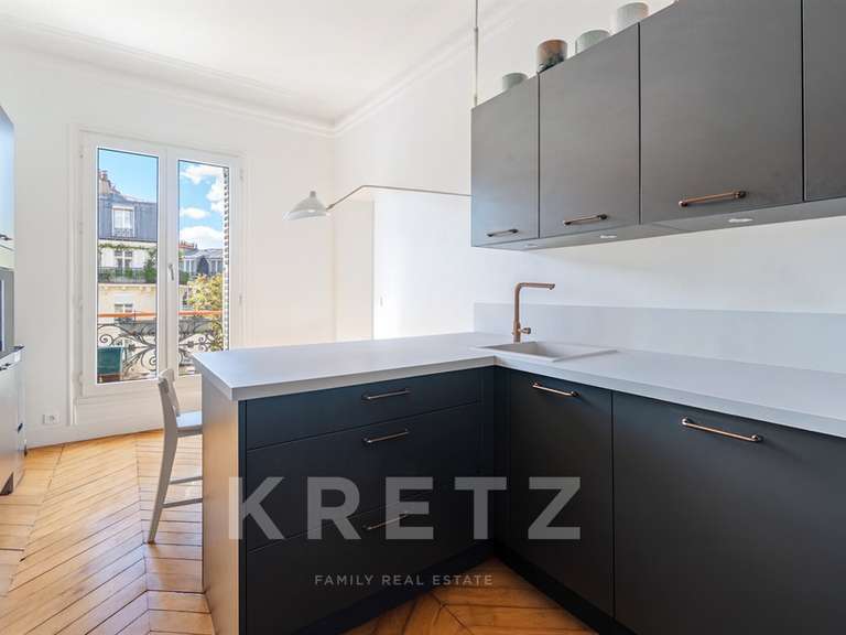 Appartement Paris 11e - 3 chambres - 120m²