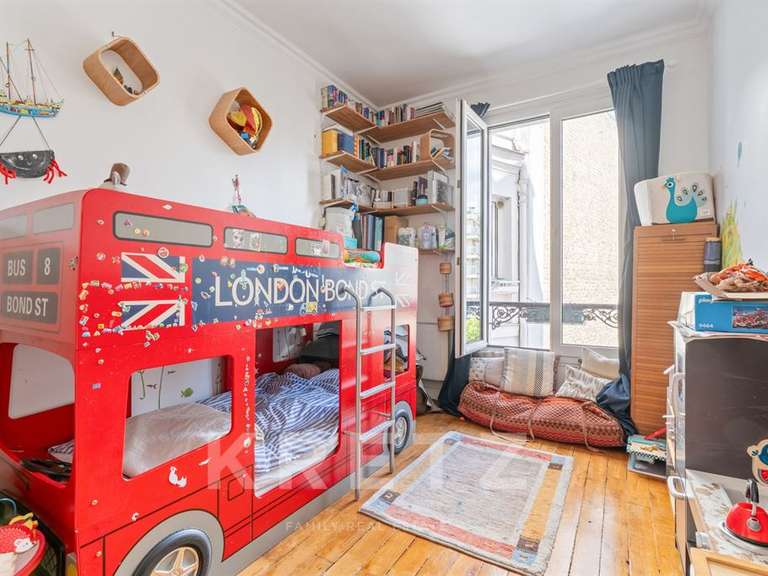 Appartement Paris 11e - 3 chambres - 120m²