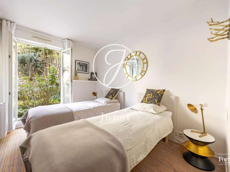 Appartement Paris 11e - 2 chambres - 166m²