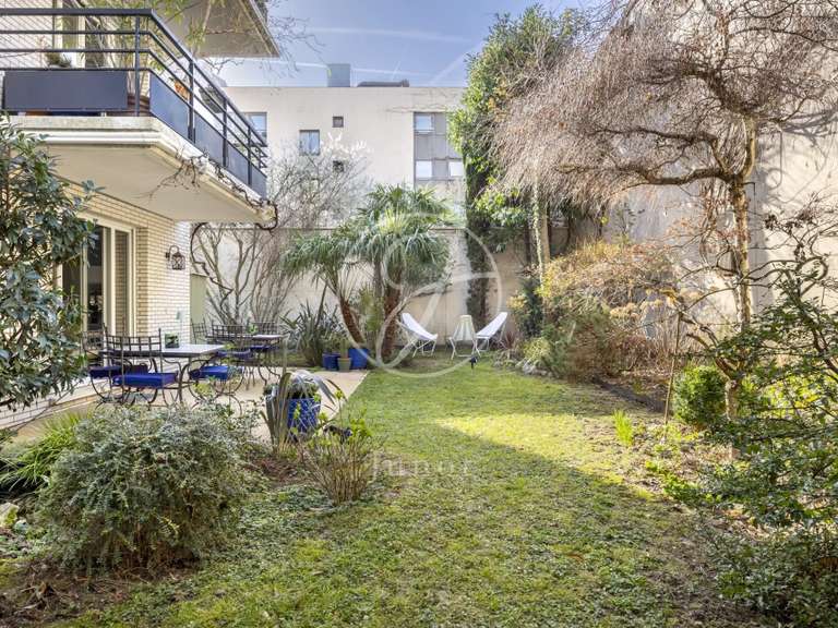 Apartment Paris 11e - 2 bedrooms - 166m²