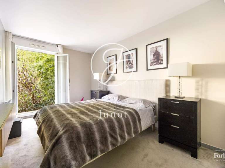 Appartement Paris 11e - 2 chambres - 166m²