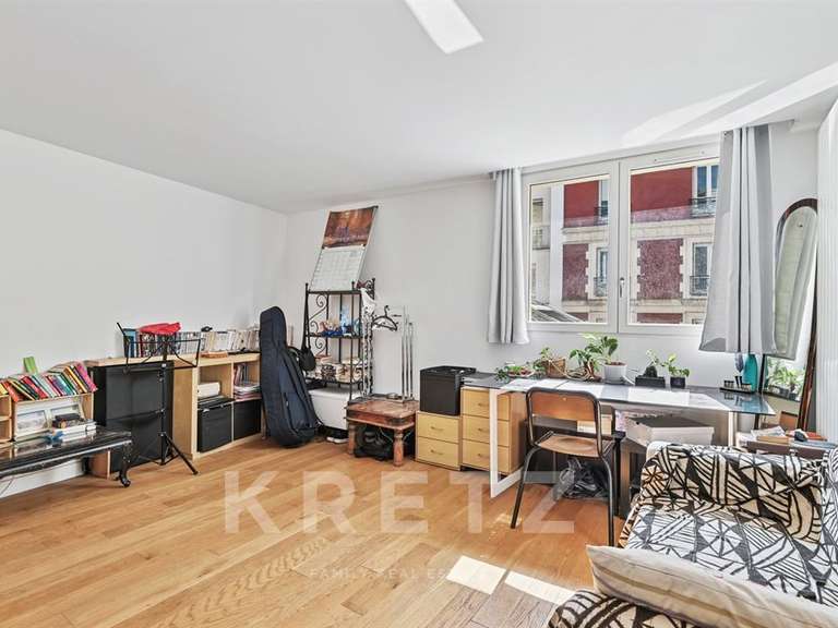 Appartement Paris 11e - 4 chambres - 155m²