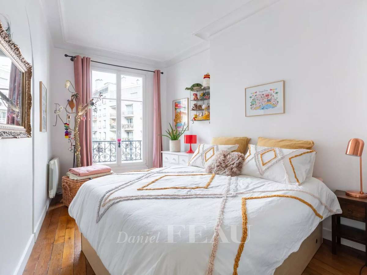 Apartment Paris 11e