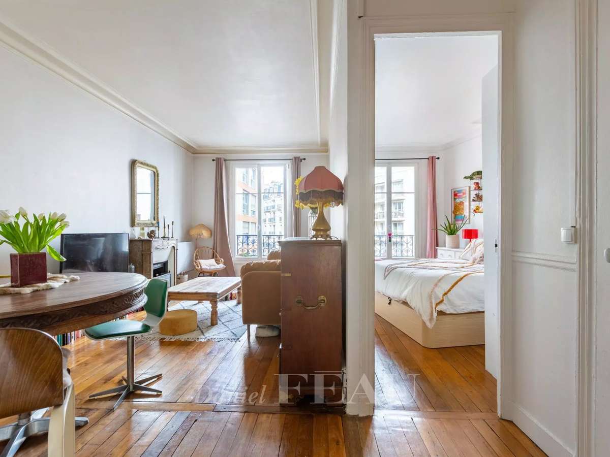 Apartment Paris 11e