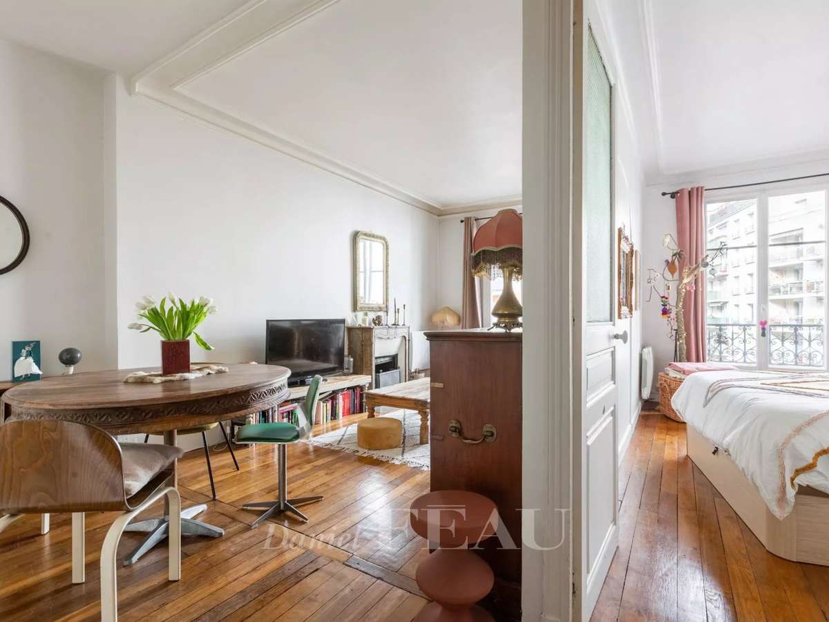 Apartment Paris 11e