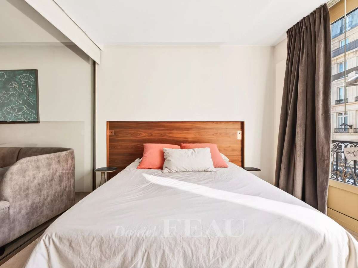 Apartment Paris 11e