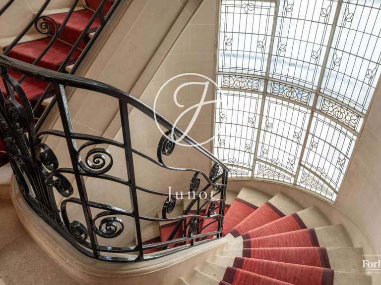 Appartement Paris 11e - 4 chambres - 158m²