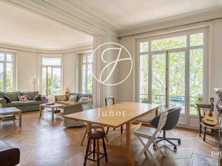 Appartement Paris 11e - 4 chambres - 158m²