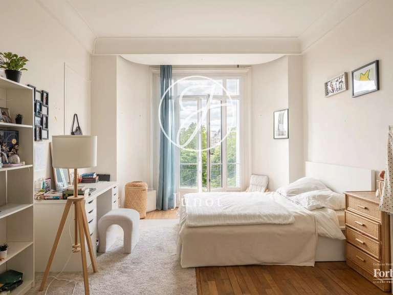 Appartement Paris 11e - 4 chambres - 158m²