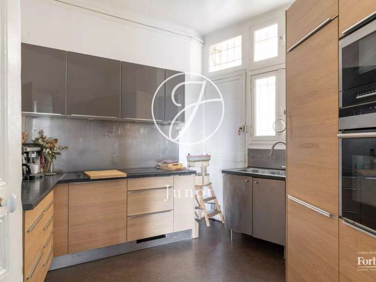 Appartement Paris 11e - 4 chambres - 158m²