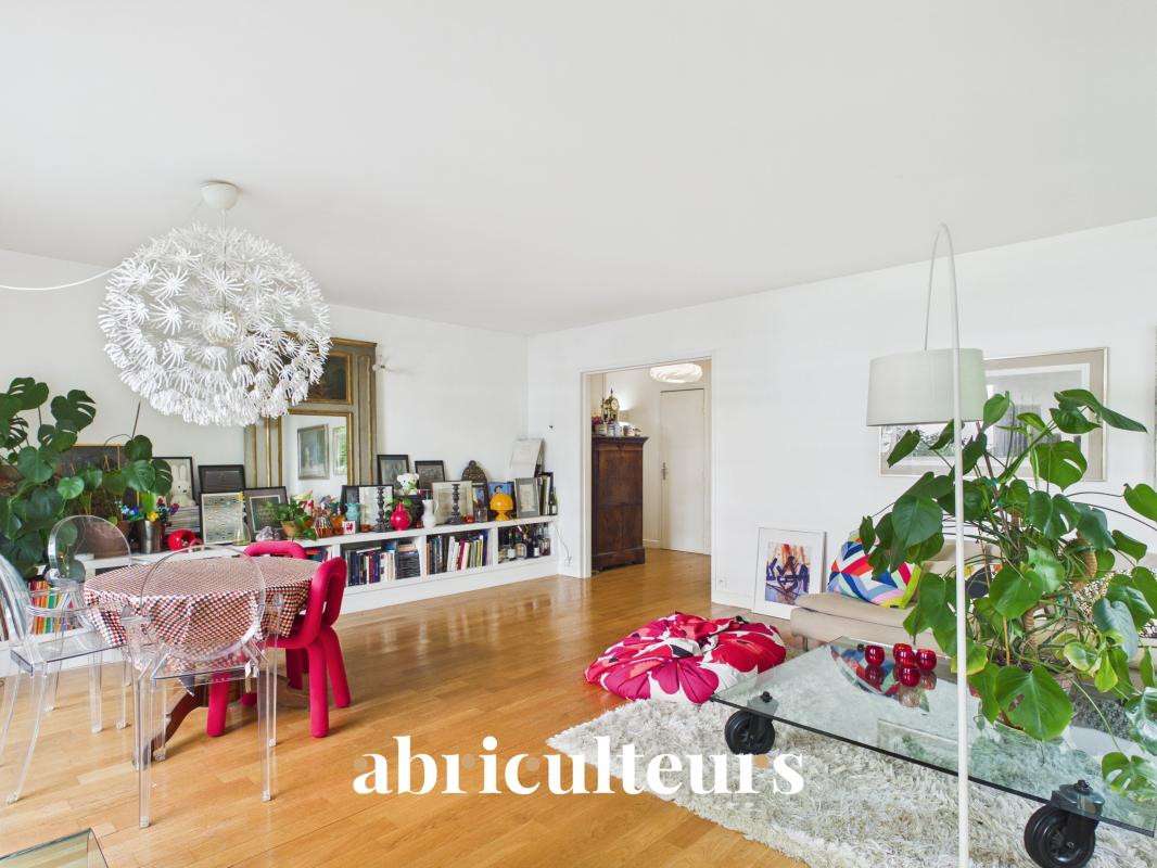 Apartment Paris 11e