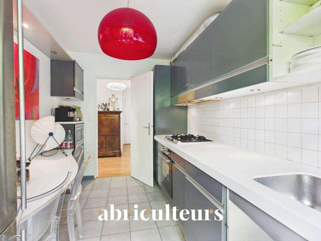 Apartment Paris 11e