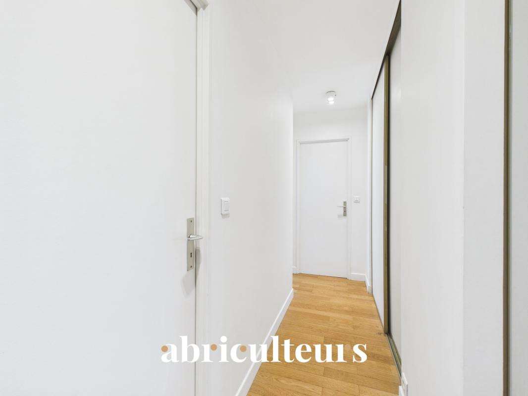 Apartment Paris 11e
