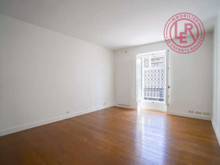 Appartement Paris 11e - 5 chambres - 137m²