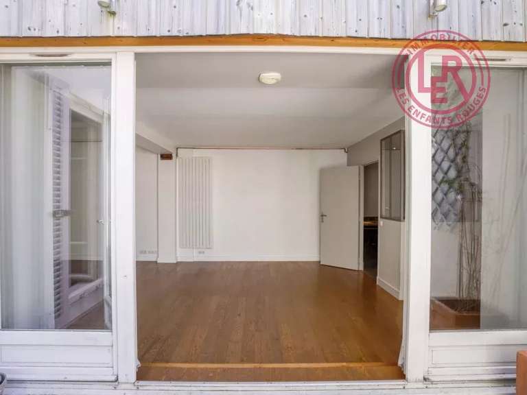 Appartement Paris 11e - 5 chambres - 137m²