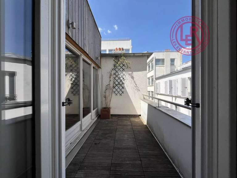 Appartement Paris 11e - 5 chambres - 137m²
