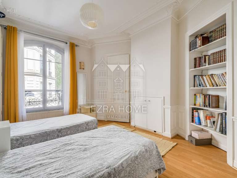 Appartement Paris 11e - 3 chambres - 121m²