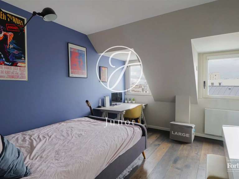 Appartement Paris 11e - 4 chambres - 131m²
