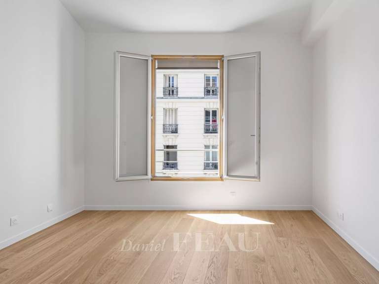 Appartement Paris 11e - 5 chambres - 169m²