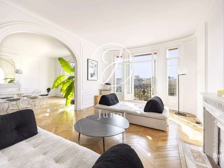 Appartement Paris 11e - 5 chambres - 220m²
