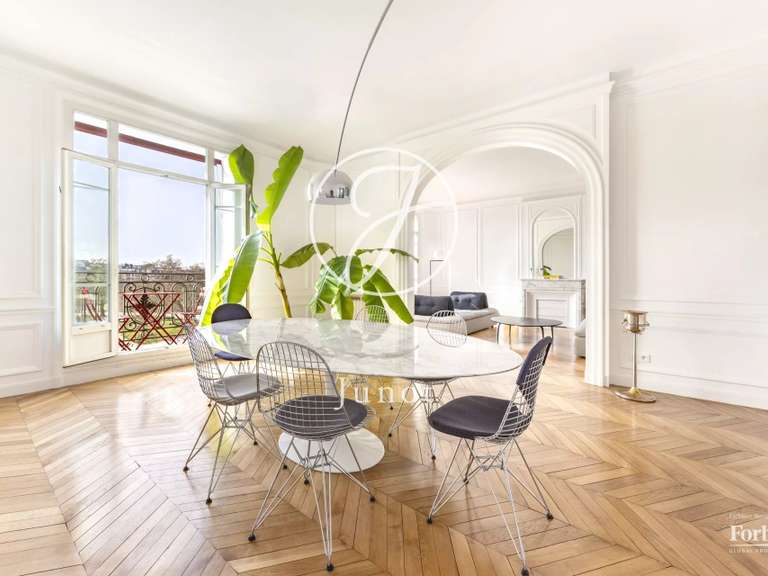 Appartement Paris 11e - 5 chambres - 220m²