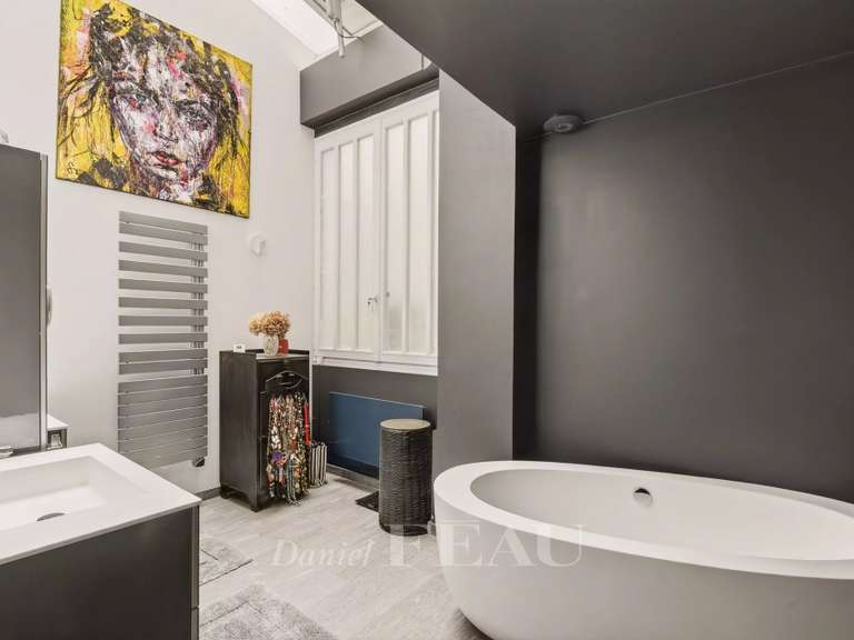 Appartement Paris 11e - 3 chambres - 217m²