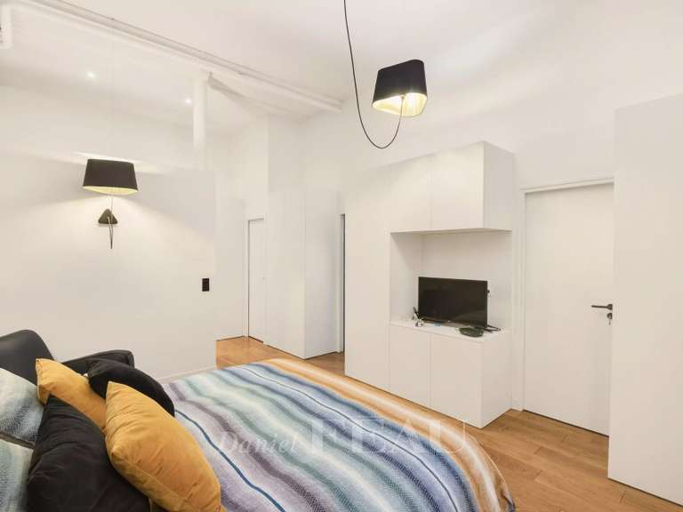 Appartement Paris 11e - 3 chambres - 217m²