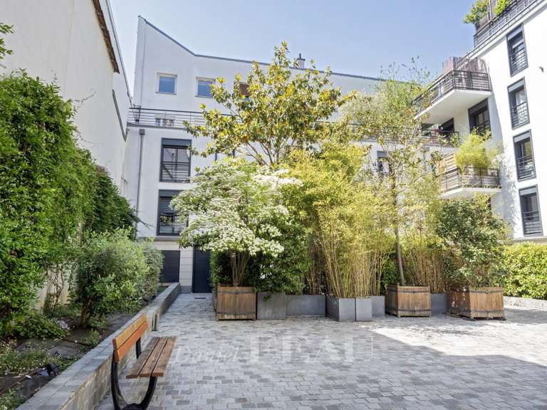 Appartement Paris 11e - 3 chambres - 119m²