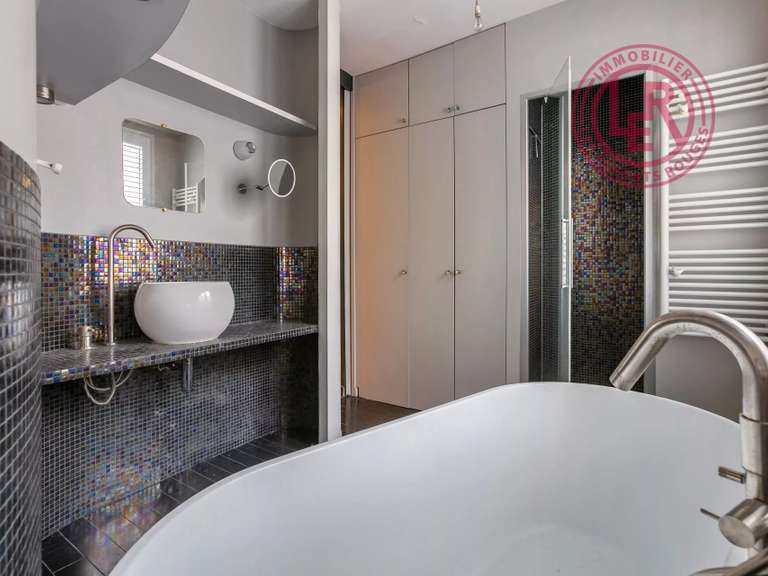 Appartement Paris 11e - 2 chambres - 104m²