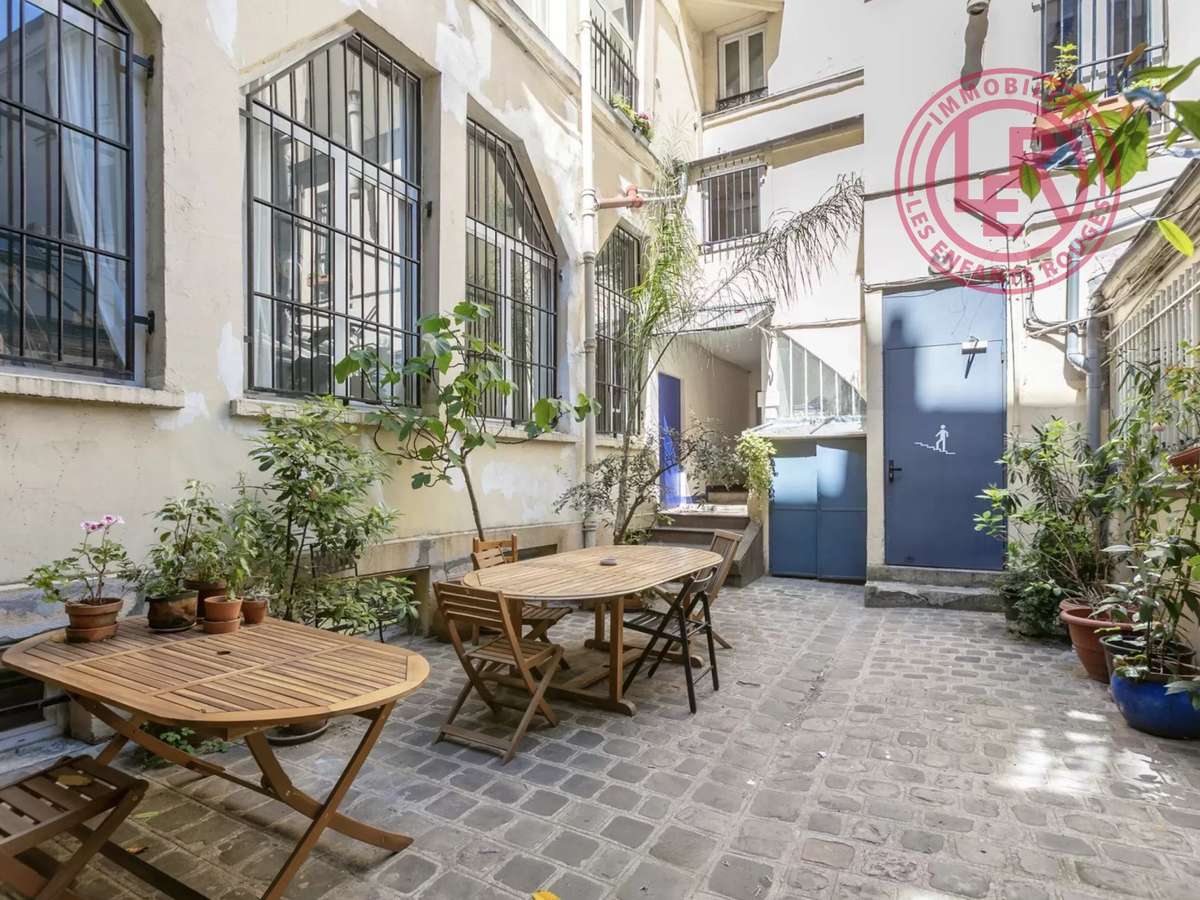 Apartment Paris 11e