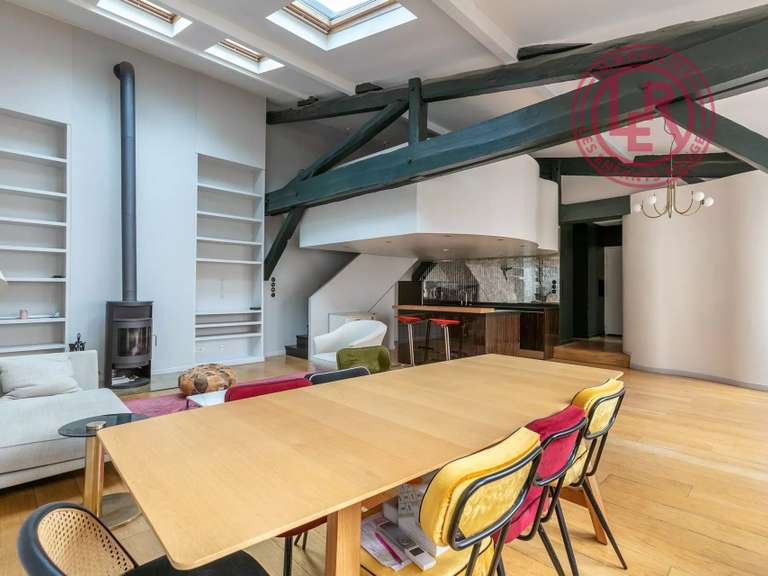 Appartement Paris 11e - 2 chambres - 104m²