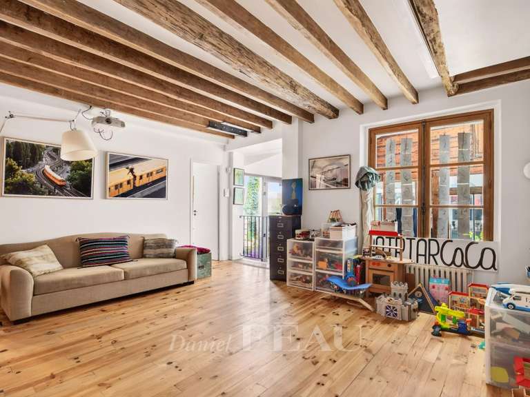 Appartement Paris 11e - 5 chambres - 233m²