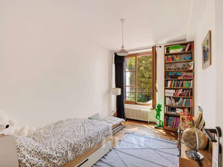 Appartement Paris 11e - 5 chambres - 233m²
