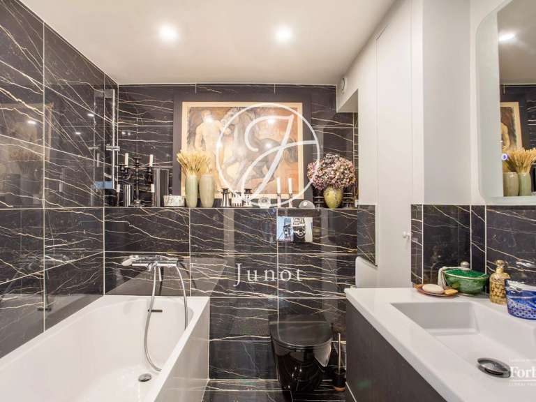 Appartement Paris 11e - 3 chambres - 122m²