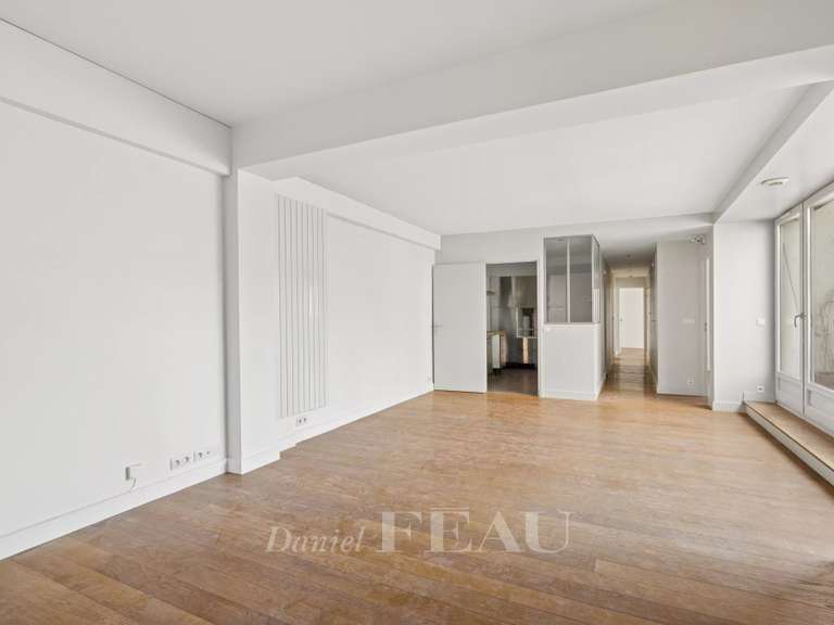 Appartement Paris 11e - 5 chambres - 130m²