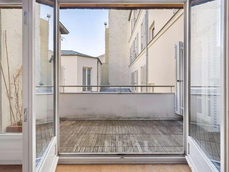 Appartement Paris 11e - 5 chambres - 130m²