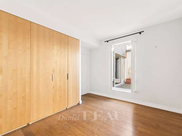 Appartement Paris 11e - 5 chambres - 130m²
