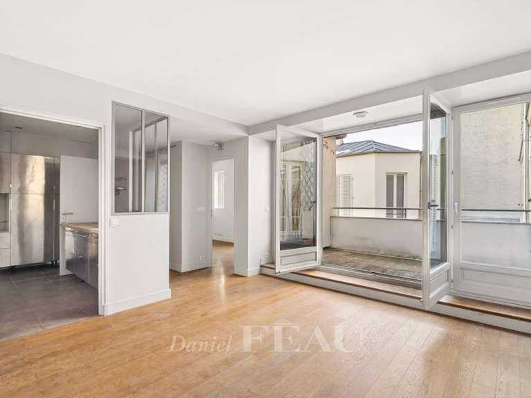Appartement Paris 11e - 5 chambres - 130m²