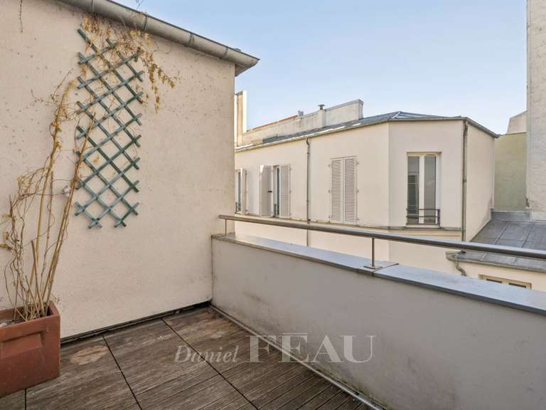 Appartement Paris 11e - 5 chambres - 130m²