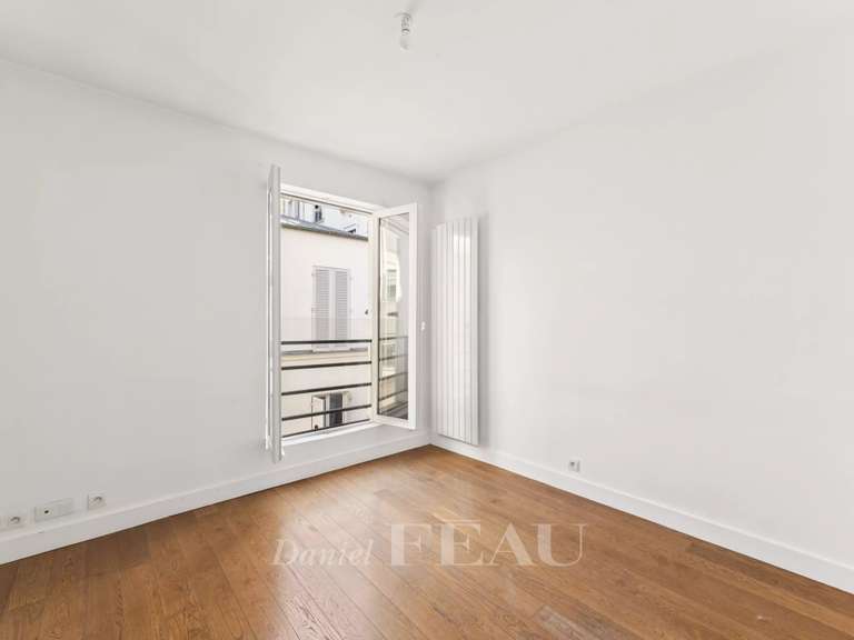 Appartement Paris 11e - 5 chambres - 130m²